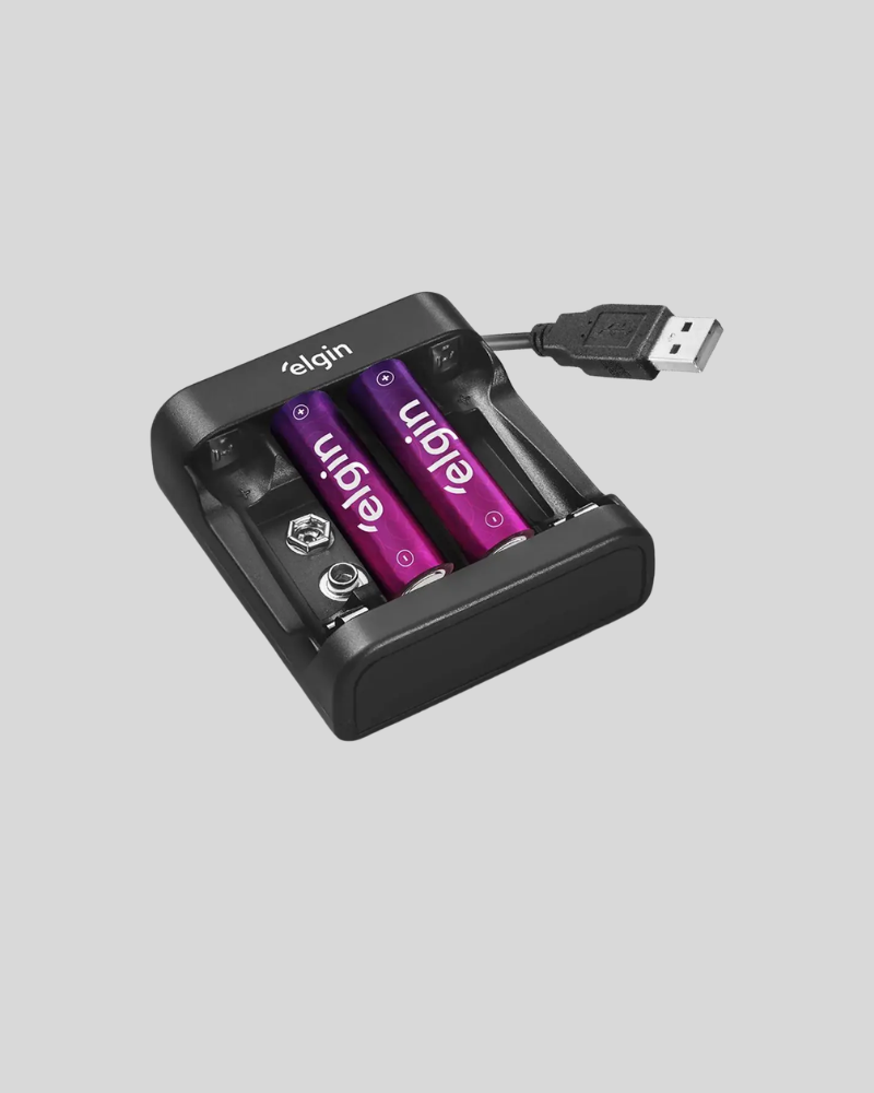 CARREGADOR DE PILHAS ELGIN USB-C PARA 4 PILHAS AA/AAA COM 2 PILHAS AA E 2 PILHAS AAA INCLUSAS
